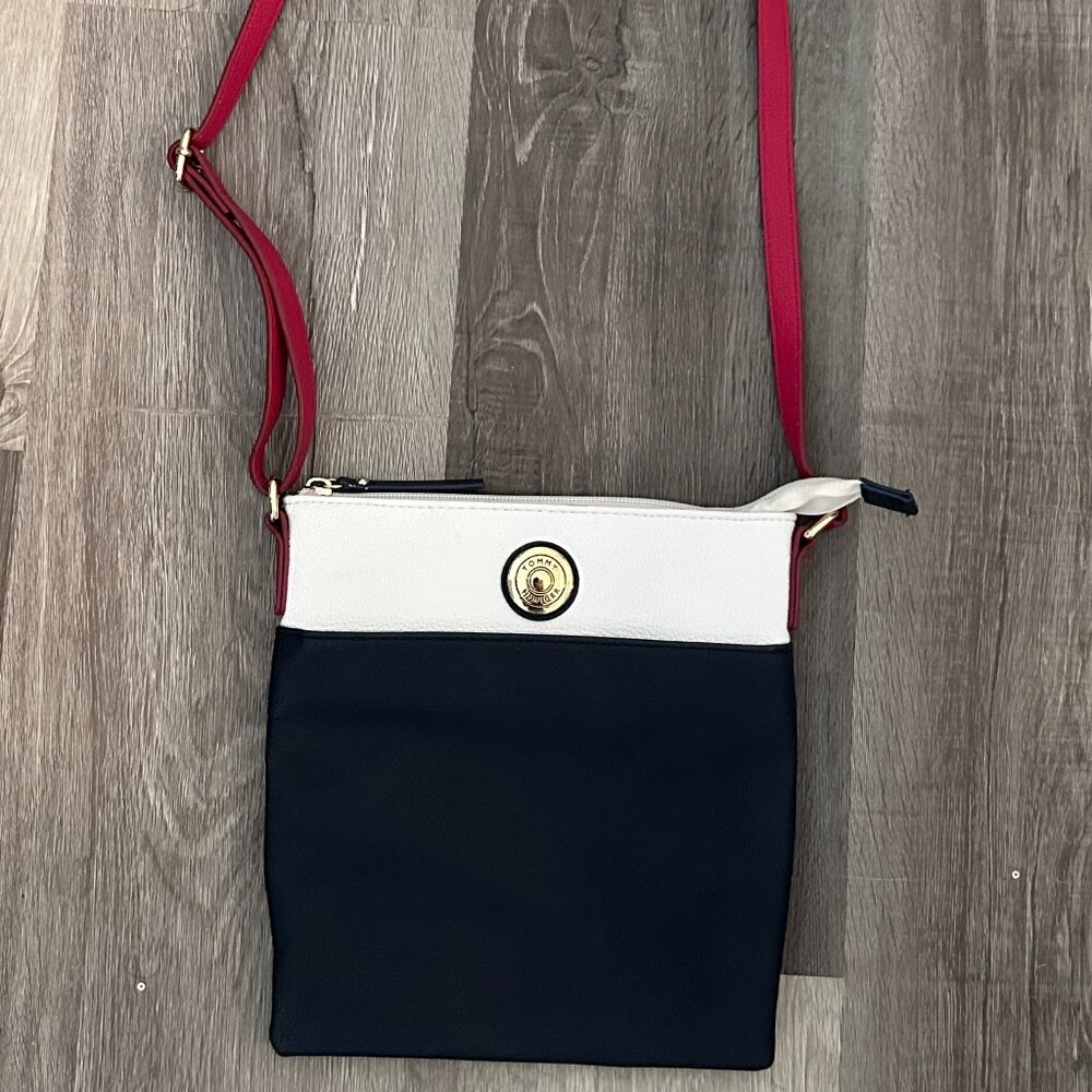 Tommy Hilfiger Crossbody Bag - Picture 4 of 4